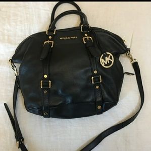 MK BLACK LEATHER BAG